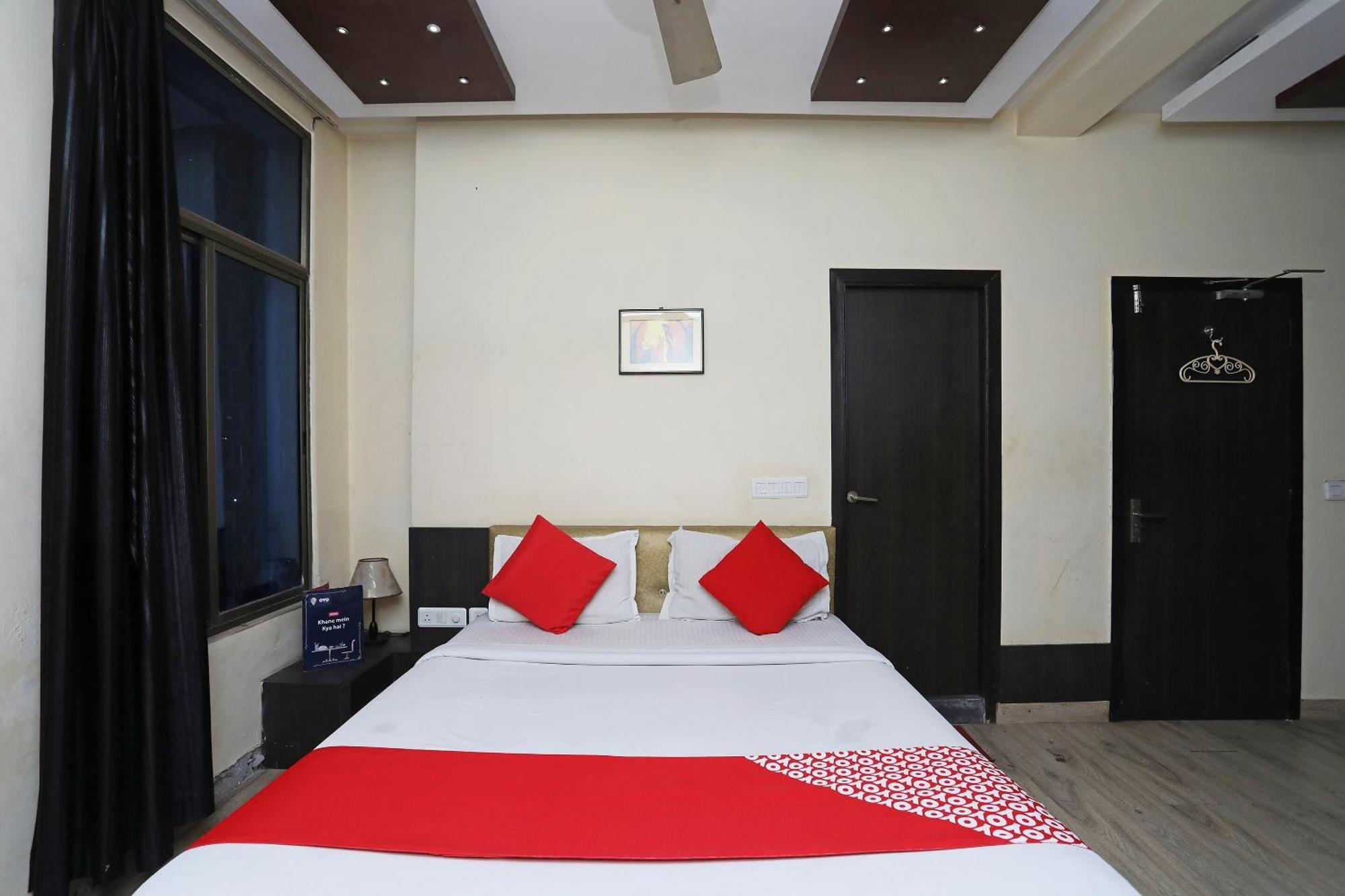 OYO 28439 Skylark Hotel Diamond Harbour Eksteriør bilde